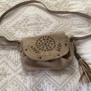 Vintage style cross body purse